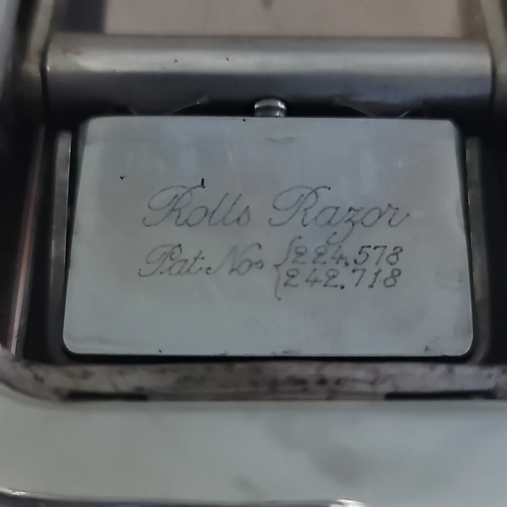 Rolls Razor this set